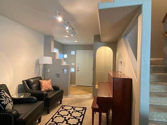 4th image of 5102 Mirador Dr NW