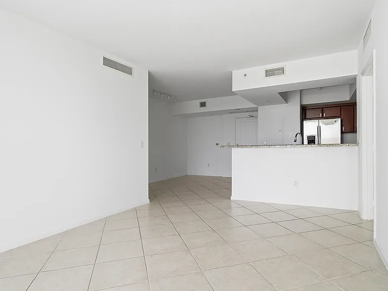 403 S Sapodilla Ave #218 — Photo 7