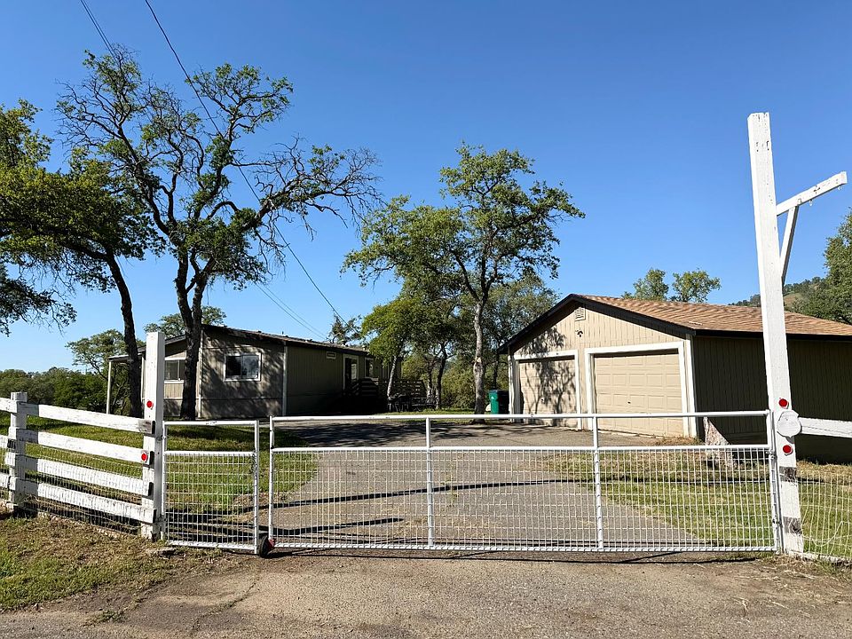 1st image of 13600 Pino Ct