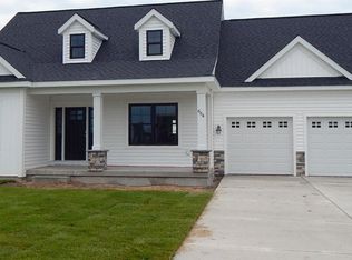 293 Plum Ln, Coopersville, MI