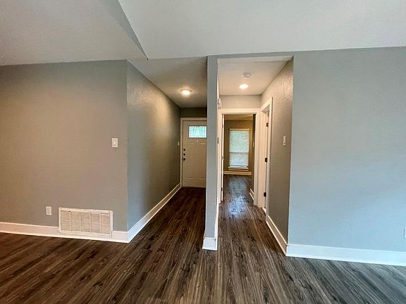 5th image of 3411 Lynridge Dr #A