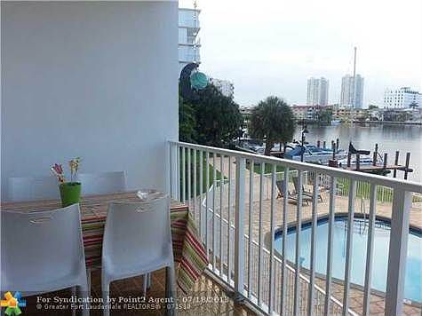 2nd image of 400 Golden Isles Dr APT 60