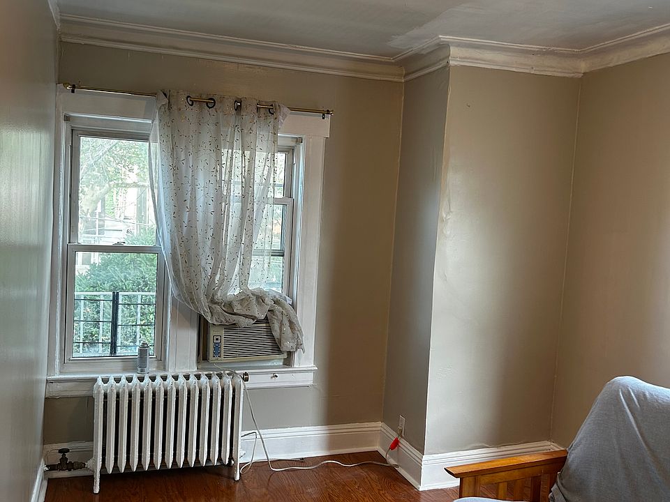 1st image of 8652 111th St Floor 2