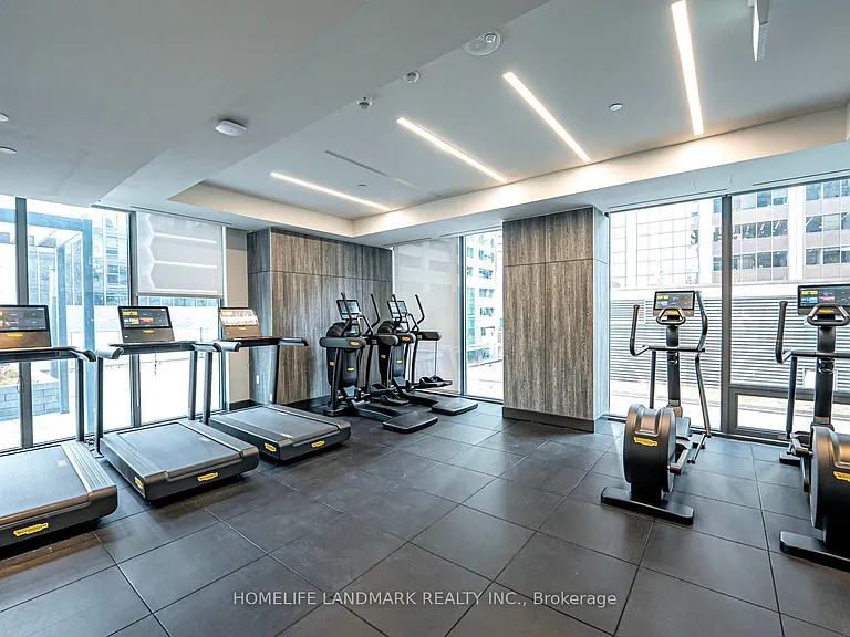 8 Cumberland St #1608 — Photo 17
