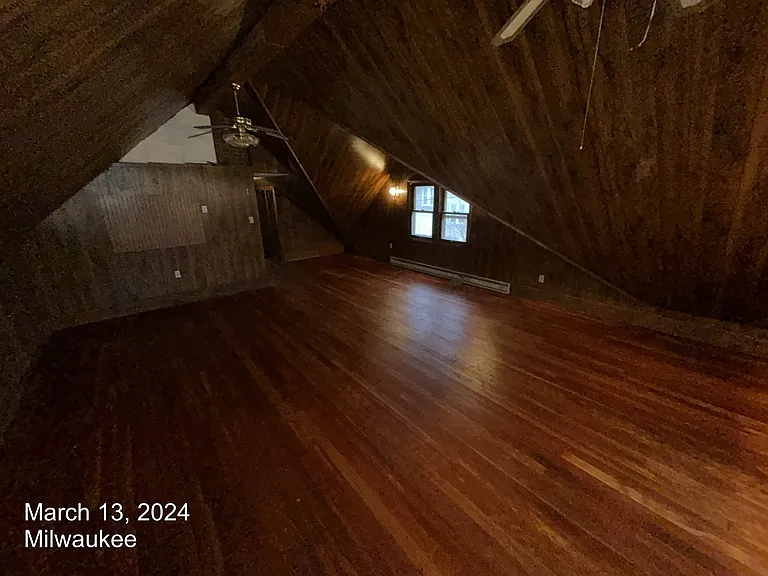 2720 N 52nd St — Photo 9