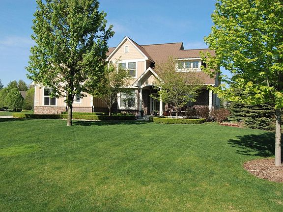 2nd image of 11589 Wellington Ct #145