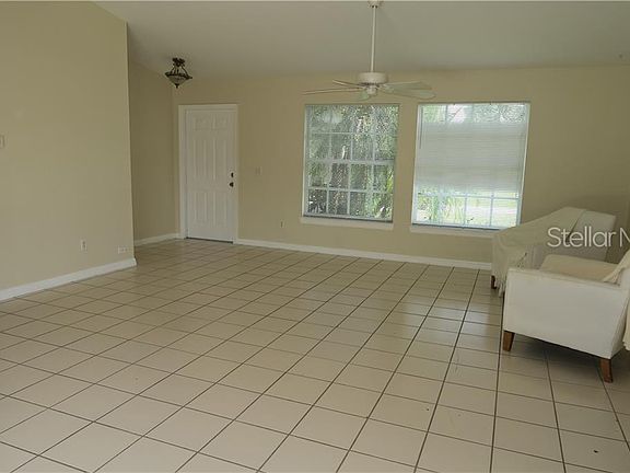4th image of 3180 Alesio Ave