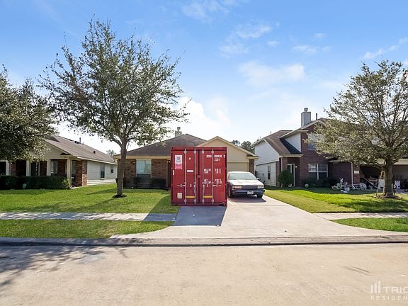 2nd image of 13226 Gerngross Ln