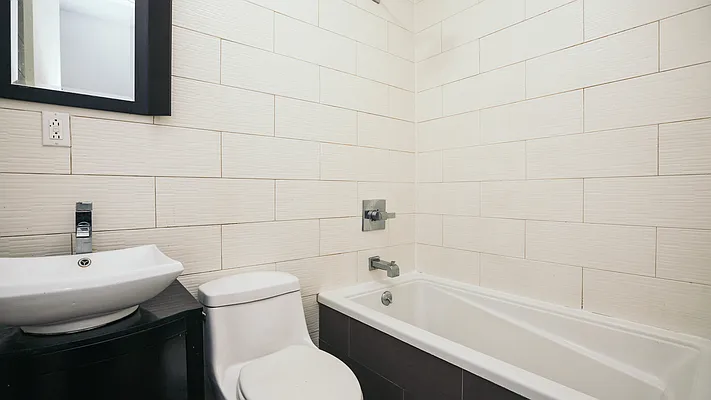 Rented by Nooklyn NYC LLC | media 10