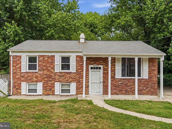 3rd image of 9644 Gwynndale Dr