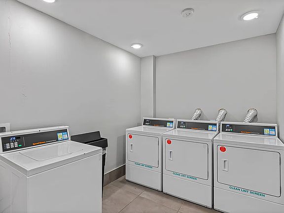 5th image of 1042 President St #2D
