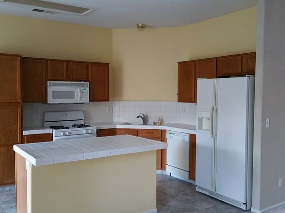 4th image of 2687 E Skyview Ave
