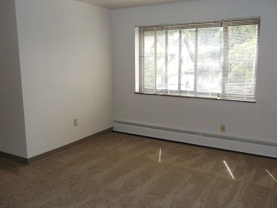 1st image of 2976 Voelkel Ave APT 12