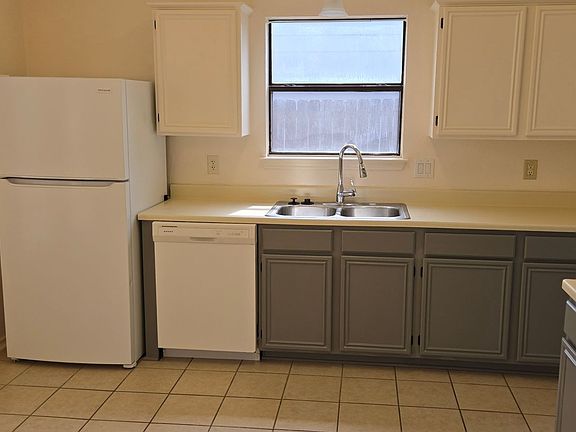 5th image of 1501 Westway Dr