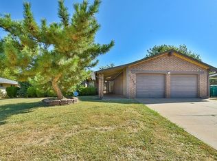 12020 Camelot Ct, Oklahoma City, OK 73120