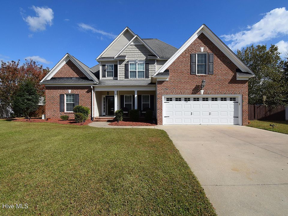 1st image of 800 Mill Creek Dr