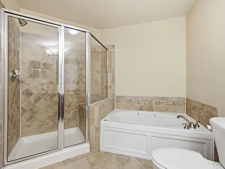 4473 Beacon Grove Cir #B — Photo 29