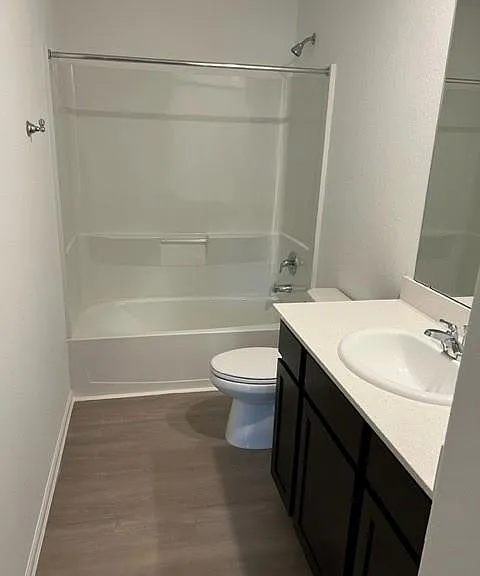 18919 Sorento Bay Ln — Photo 17