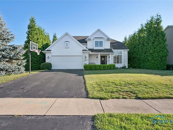4th image of 399 Nora Dr