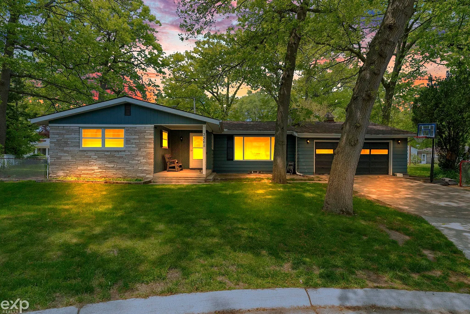 3365 Hickory Ln photo 1