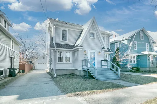 2314 E Mifflin St Photo 1