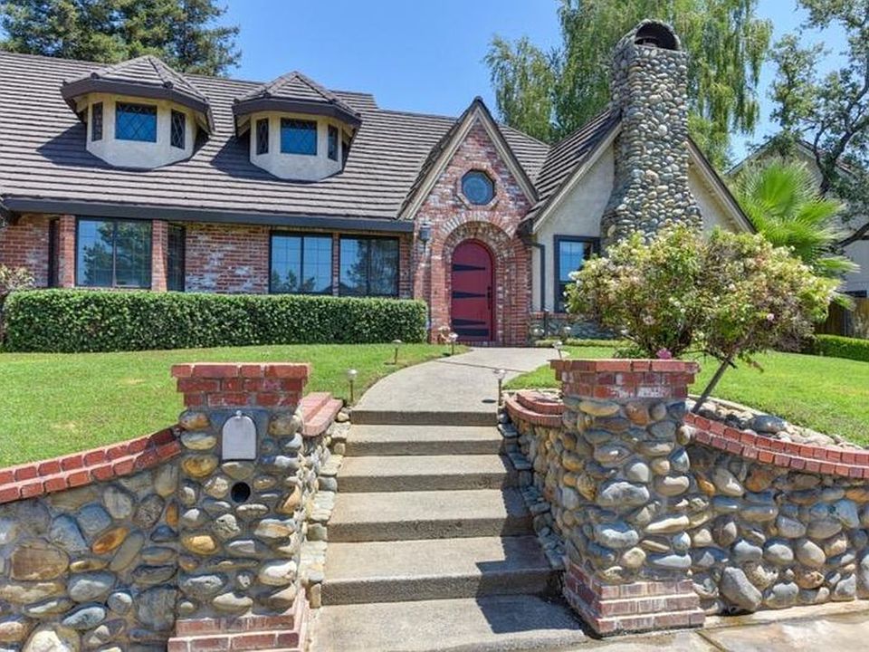 1st image of 1125 River Rock Dr