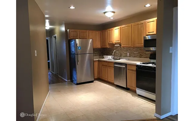 Rented by Douglas Elliman | media 6