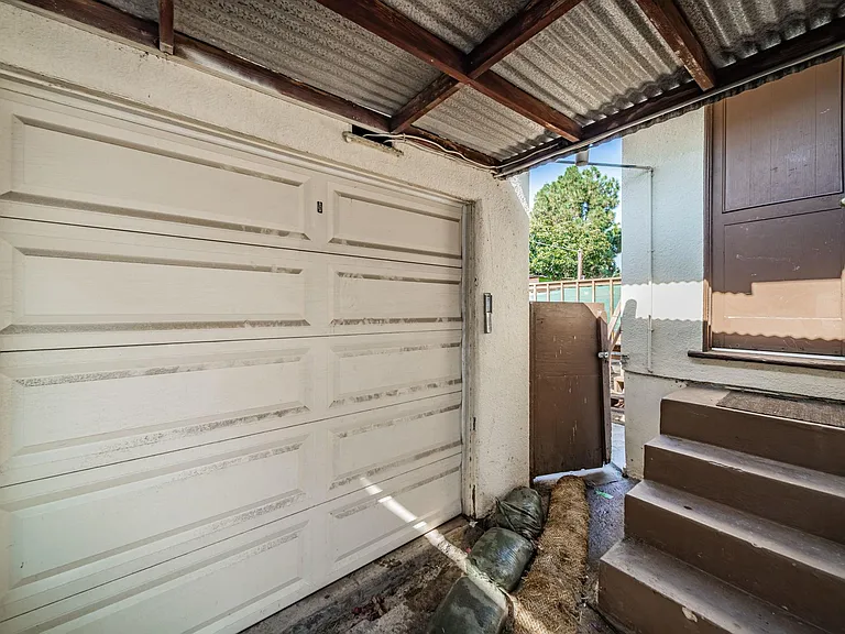2576 Violet St — Photo 28