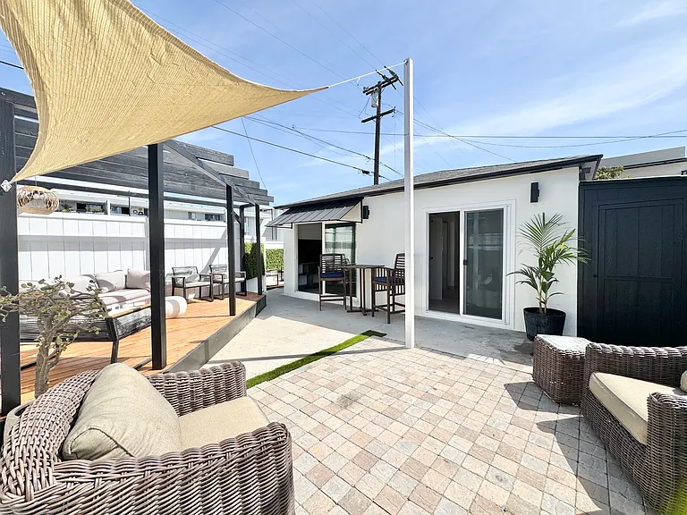 3951 Haines St — Photo 7