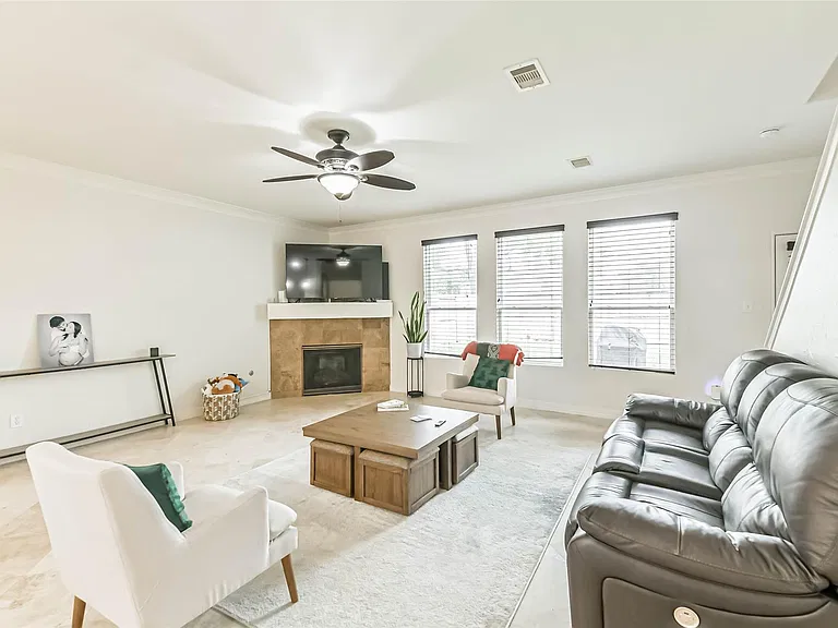 22538 Goss Spring Ct — Photo 5