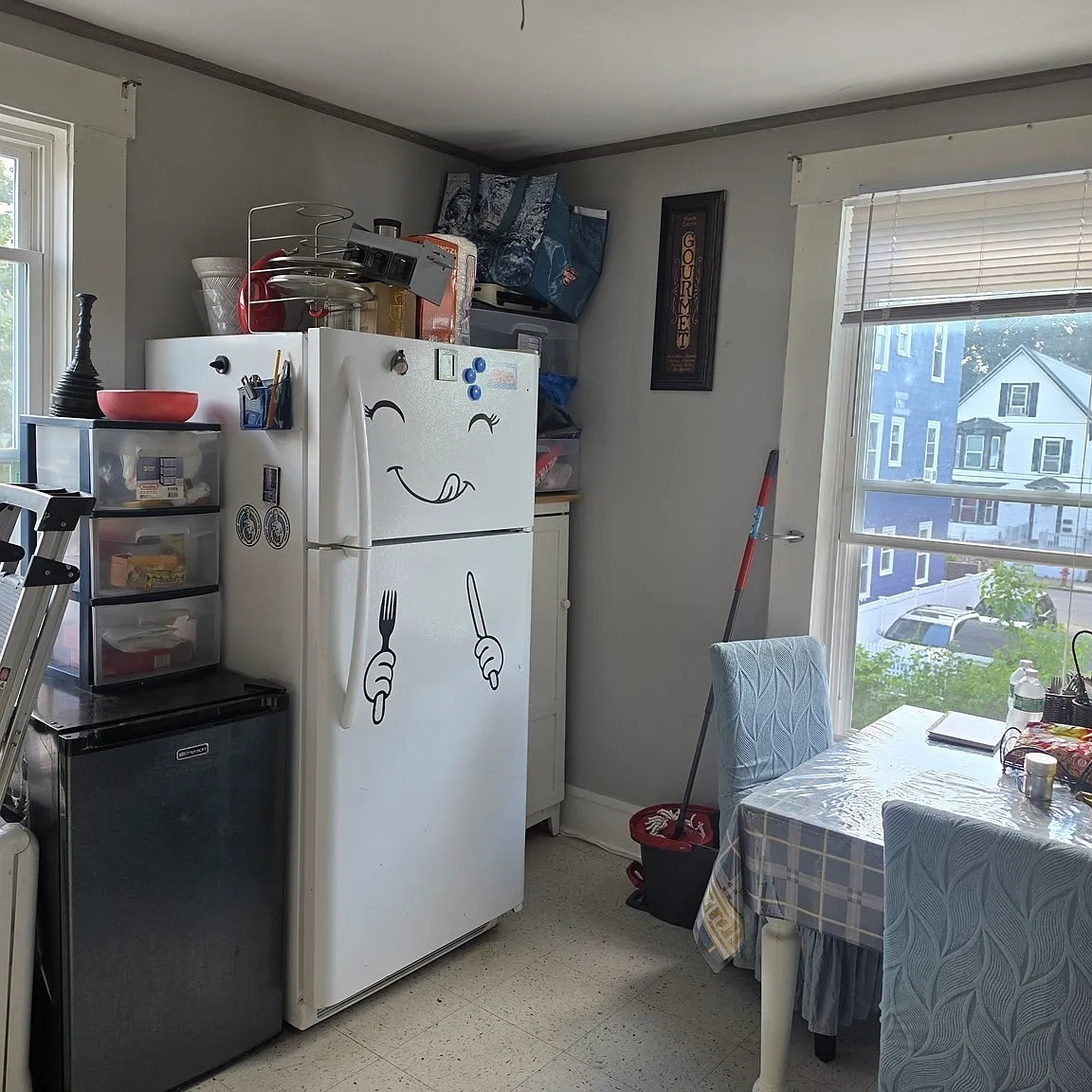 2 bed, 1.0 bath, 802 sqft, $2,200 — Photo 3