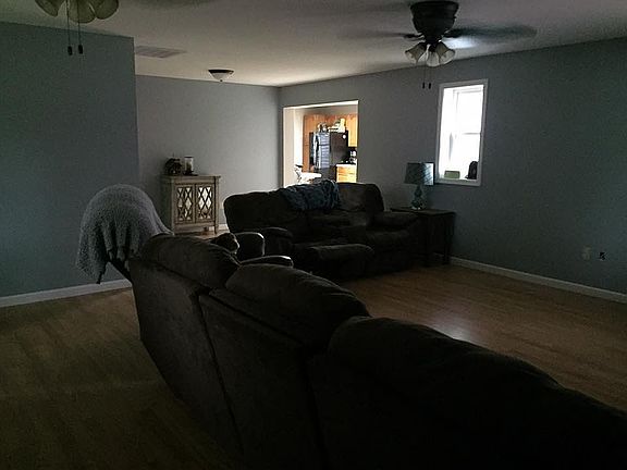 4th image of 81 Cook St