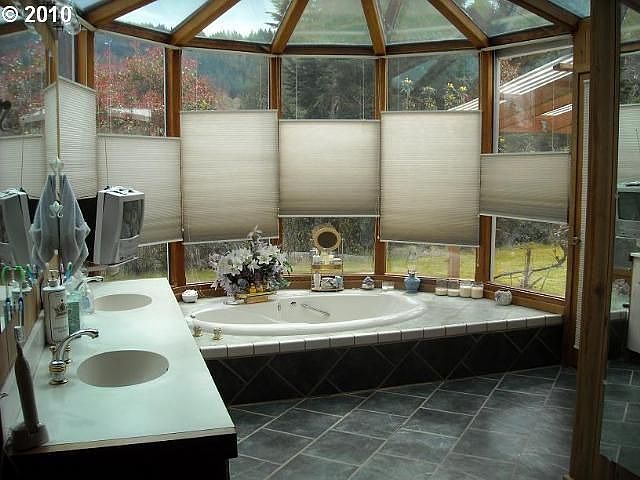 2nd image of 40314 SE Washougal River Rd