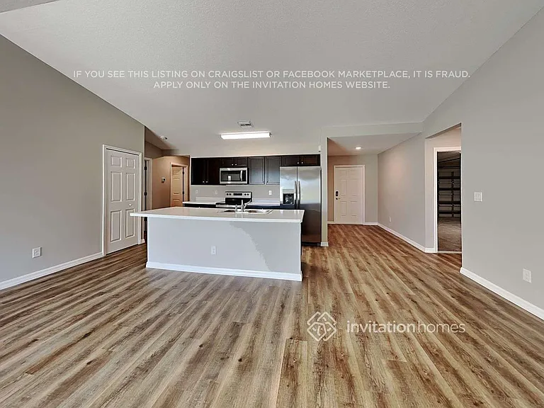 625 NW 7th Pl — Photo 6