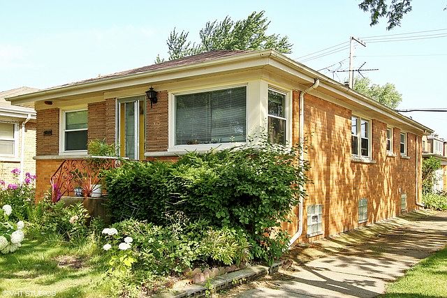 1st image of 3600 W Peterson Ave