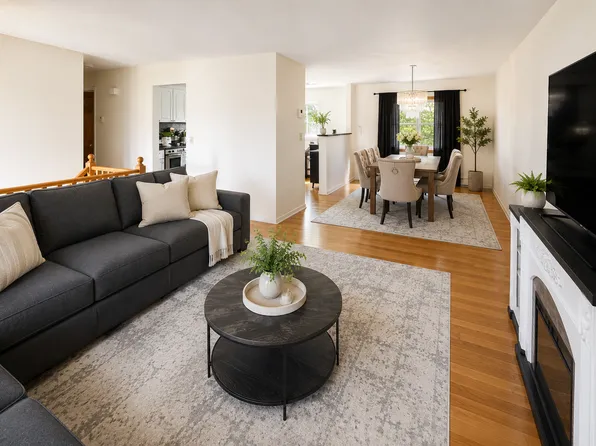 (undisclosed Address), Massapequa, NY 11758