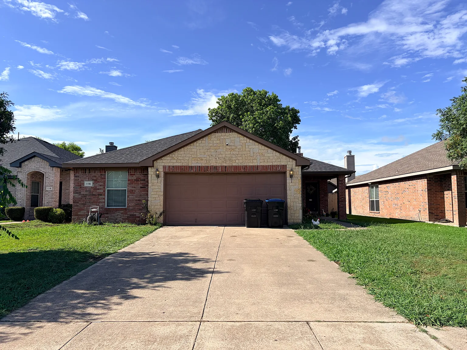 4 bed, 1910 sqft, $2,000 — Photo 1