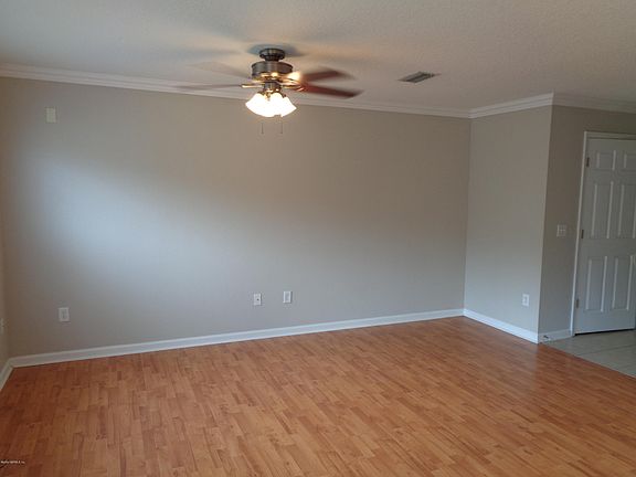 3rd image of 1030 Black Cherry Dr S