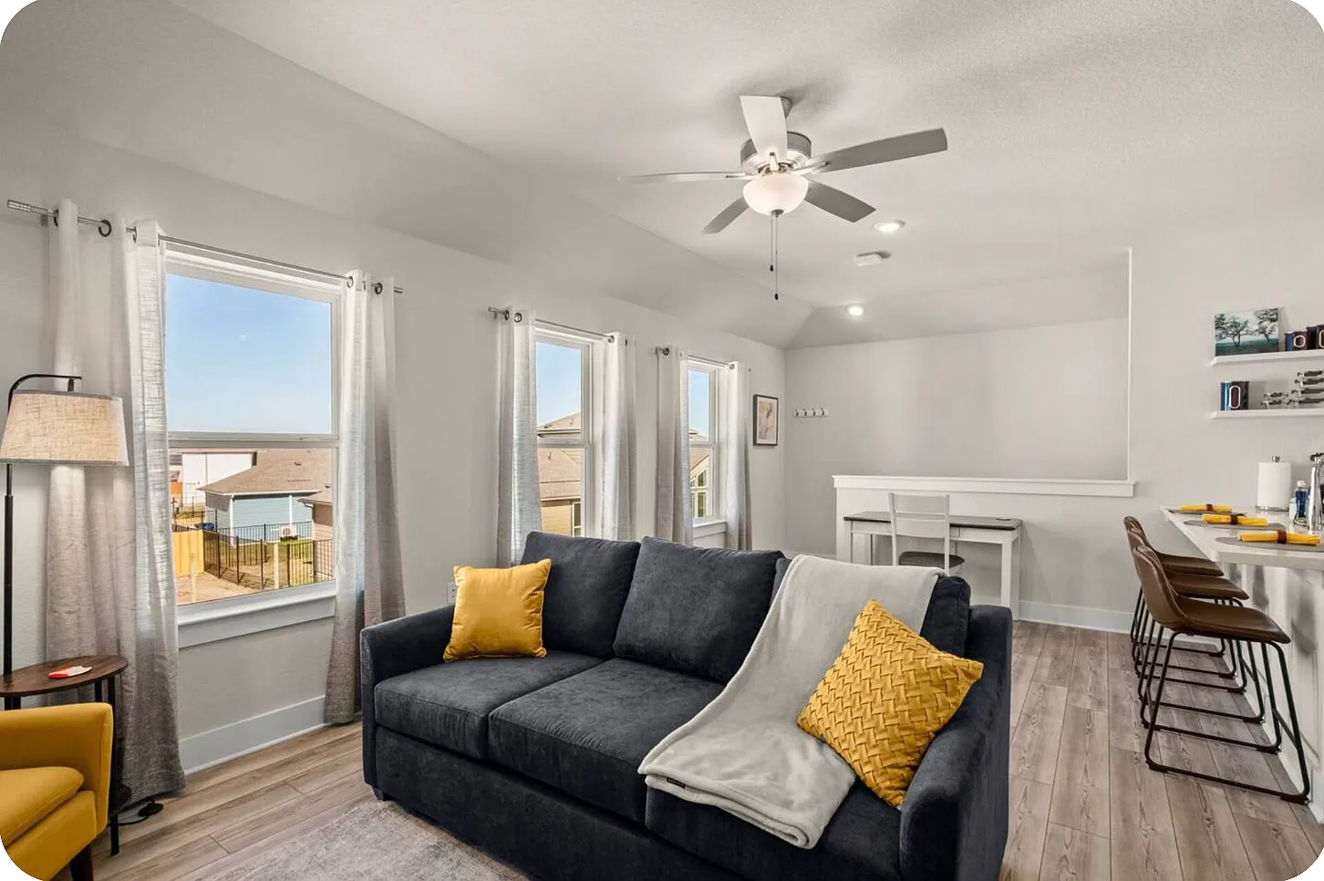 8810 Bestride Bend - A — Photo 2