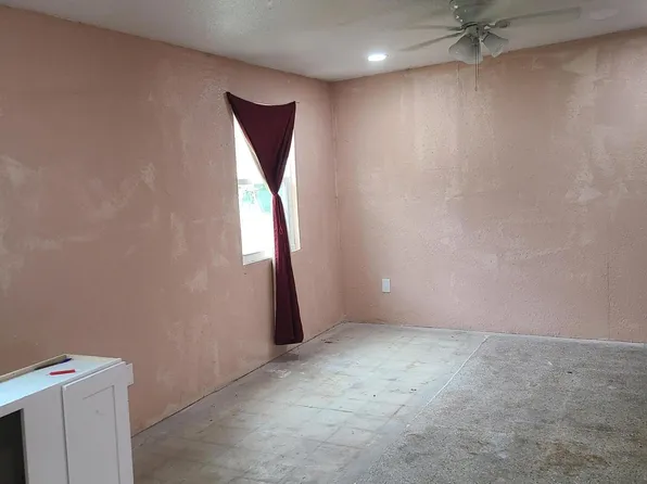 325 Silver Beach Road, Riviera Beach, FL 33403