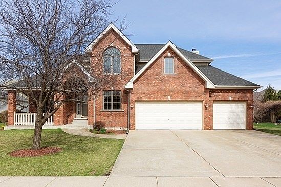 2nd image of 2413 Fresno Ln