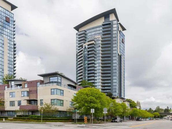 2225 Holdom Ave #1402, Burnaby, BC V5B 0A1