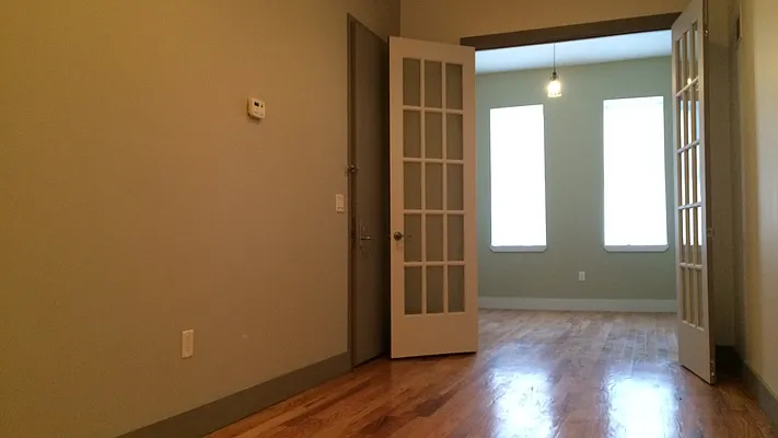 Rented by Nooklyn NYC LLC | media 29