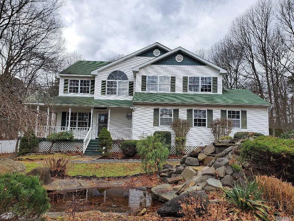 1st image of 12 Ginny Ct