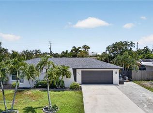 6055 Macbeth Ln, Fort Myers, FL 33908