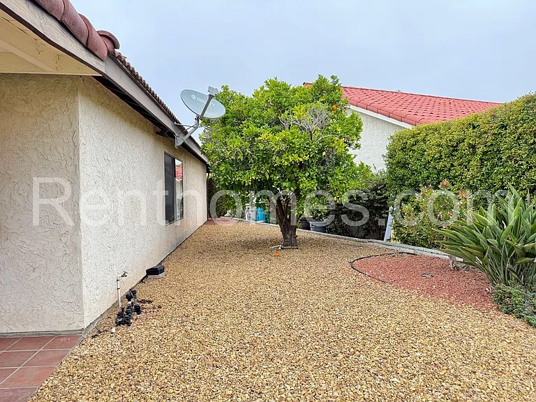 12817 Camino Emparrado — Photo 27
