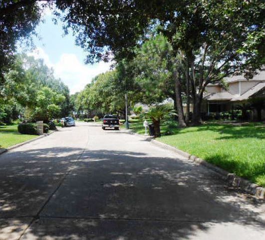 1st image of 20306 Laurel Lock Dr