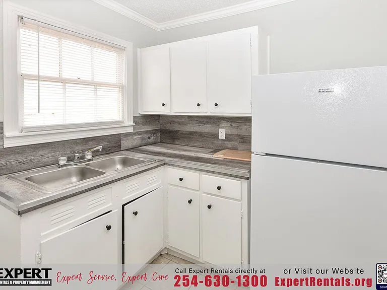 903 W Kern Rd — Photo 9