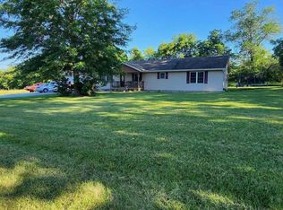 654 Town Creek Rd, Murphysboro, IL 62966