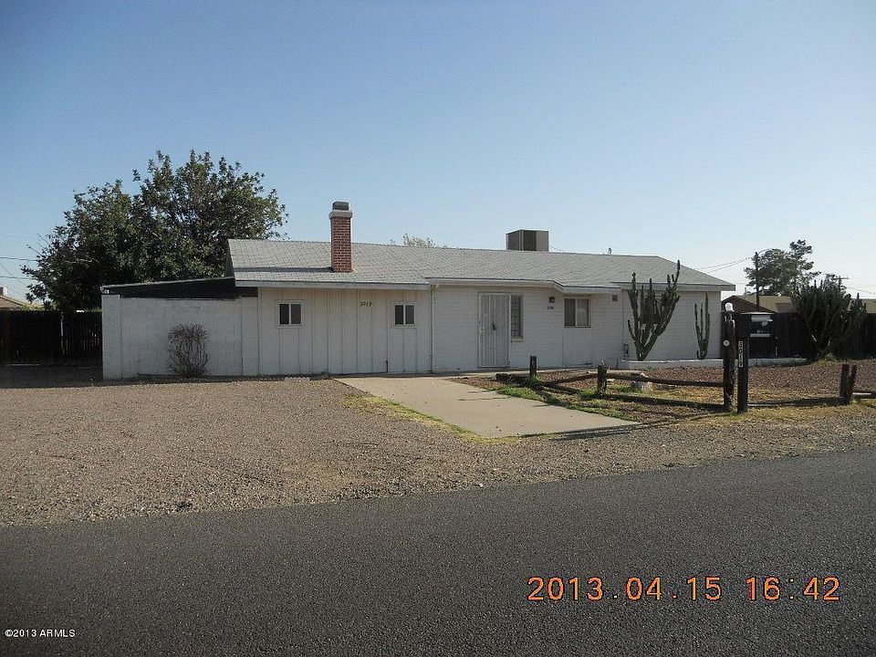 1st image of 3019 E Grovers Ave